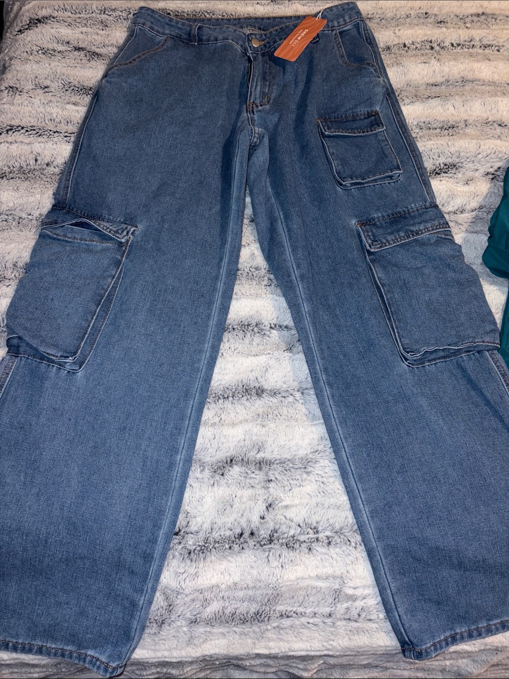 NWT Wide Leg Cargo Denim Jeans - Blue